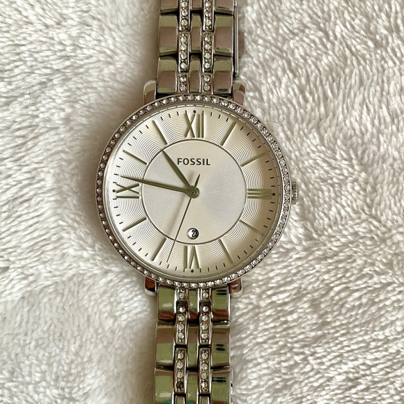 Woman’s Jacqueline Stainless Steel Fossil Watch - Picture 2 of 5